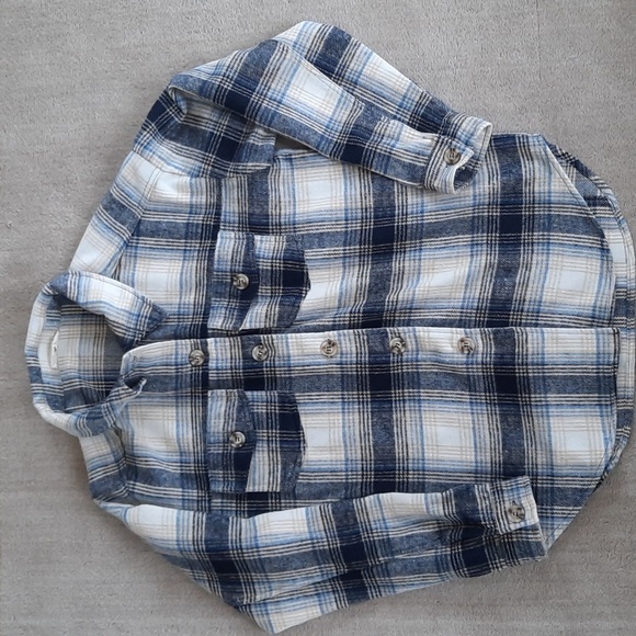 La Hearts Tops - Blue and White Plaid Button-Up Women's Shirt Jacket